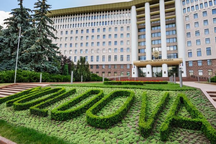 Moldovan authorities suspend five TV channels on charges of illegal financing