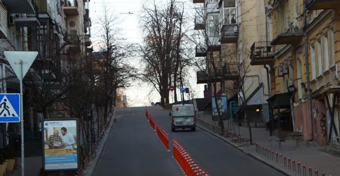 Empty Ukrainian streets after the adoption of the mobilisation law