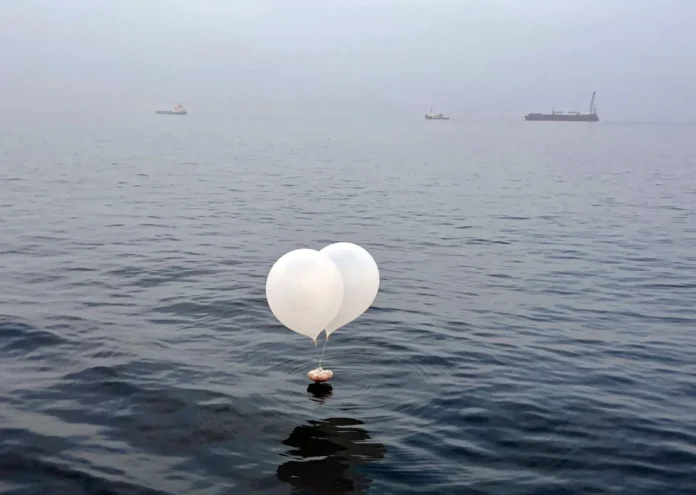Pyongyang again launched hundreds of rubbish balloons into South Korea