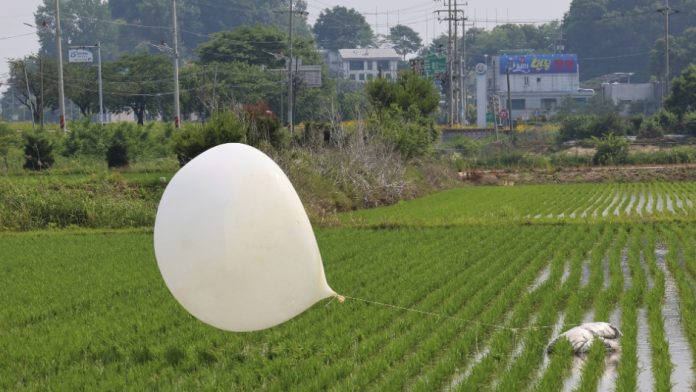 South Korea condemns North Korea's fresh trash balloon launches