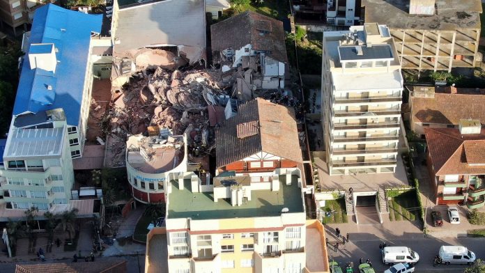 Hotel collapses in Buenos Aires, people trapped beneath rubble