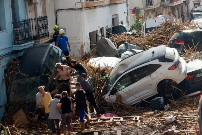 Spain floods death toll rises to 158, country declares three days of mourning