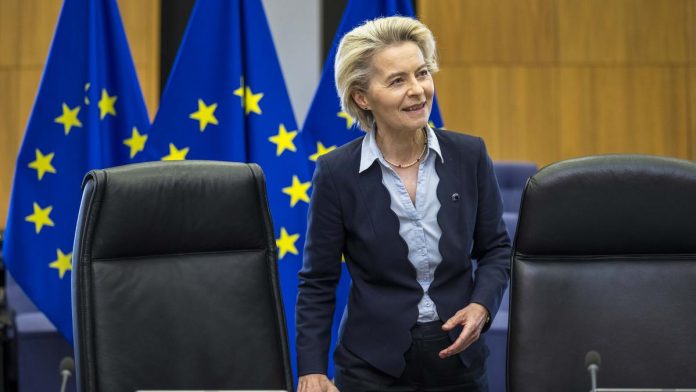 Von der Leyen survives no-confidence vote over Pfizer texts