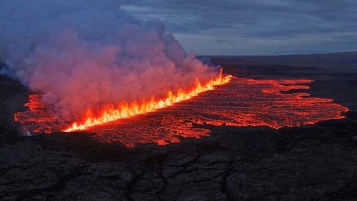Iceland volcano erupts, prompting evacuation of town and geothermal spa
