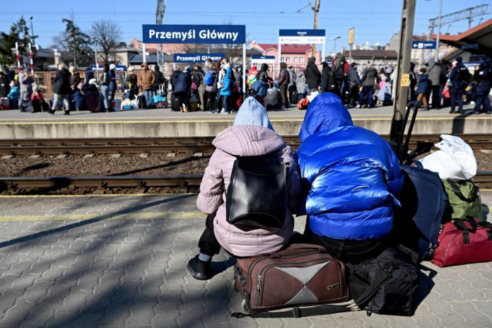 Children from Ukraine face sex slavery in Europe, NGOs warn